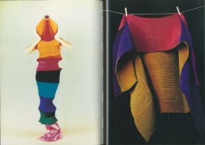 「MEMOIRES DE LA MODE ISSEY MIYAKE / 著：ローランス・ベナイム 　翻訳：今泉敦子」画像2