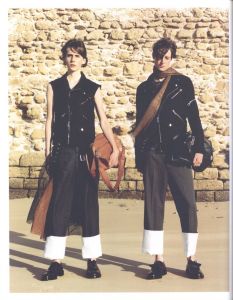 「LOEWE Spring Summer 2015 Womenswear / Photo: Jamie Hawkesworth」画像1