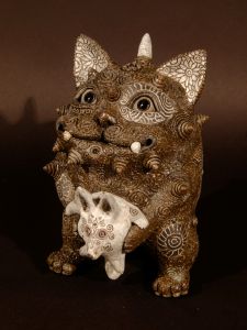 「白狐を抱えた猫神 / 田崎太郎」画像1