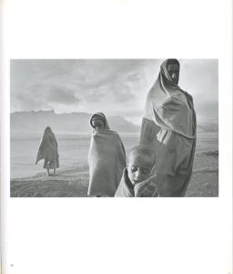 「An Uncertain Grace / Sebastião Salgado」画像3