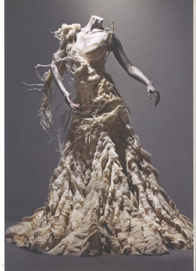 Alexander McQueen: Savage Beauty