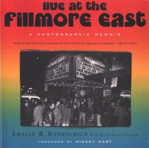 LIVE AT THE FILLMORE EAST　A PHOTOGRAPHIO MEMOIRのサムネール