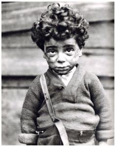 「LEWIS HINE  from the collections of George Eastman House, International Museum of Photography and Film / Lewis Hine」画像1