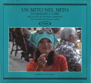 Un mito nel mito. Jacqueline a Capri nelle foto di Settimio Garritanoのサムネール