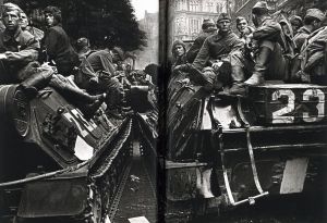 「ジョセフ・クーデルカ　プラハ侵攻　1968 / ジョセフ・クーデルカ」画像2