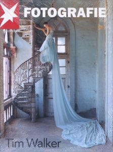 FOTOGRAFIE PORTFOLIO NO.41 Tim Walker【未開封】／写真： ティム・ウォーカー（FOTOGRAFIE PORTFOLIO NO.41 Tim Walker 【Unopened】／Photo: Tim Walker)のサムネール