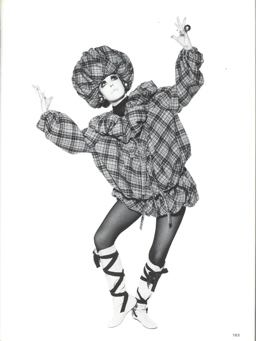 THE RUDI GERNREICH BOOK / 著：ペギー・モフィット、ウィリアム