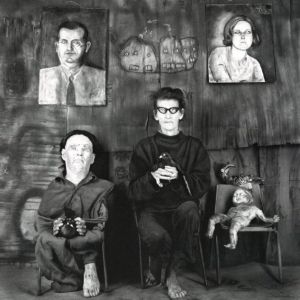 「ASYLUM OF THE BIRDS / Roger Ballen」画像6