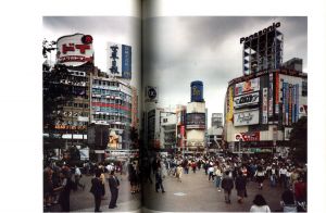 「STRANGERS AND FRIENDS / Photo: Thomas Struth　Essay: Richard Sennett」画像4