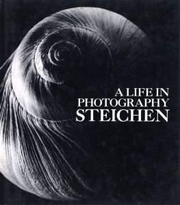 A LIFE IN PHOTOGRAPHYのサムネール
