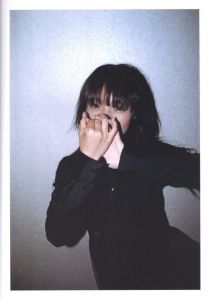 「宮崎あおい写真集 20TH ANNIVERSARY 「光」 / 写真：マグナス・ウナー　スタイリング：ニコラ・フォルミケッティ」画像2