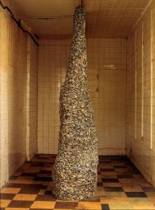 「The New Neurotic Realism / Text: Dick Price」画像1