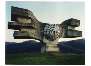 「SPOMENIK / Jan Kempenaers」画像1